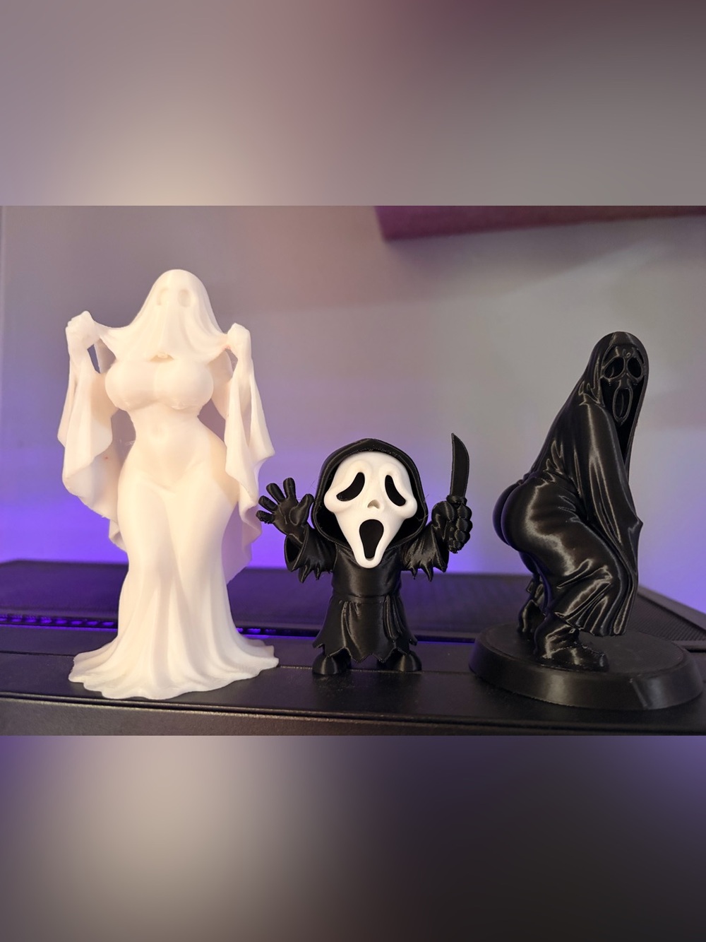 Scream Ghost Figurine in Black and White